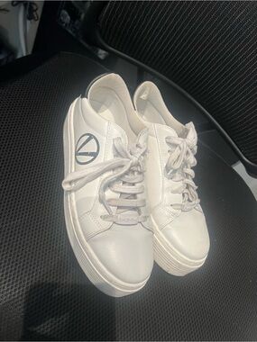 Valentino White Leather Platform Sneakers with Black Trim sz 9.5